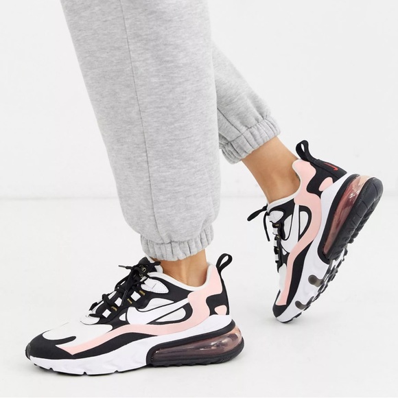 Nike Airmax 270 React Black Pink Bleached Coral - Picture 2 of 10